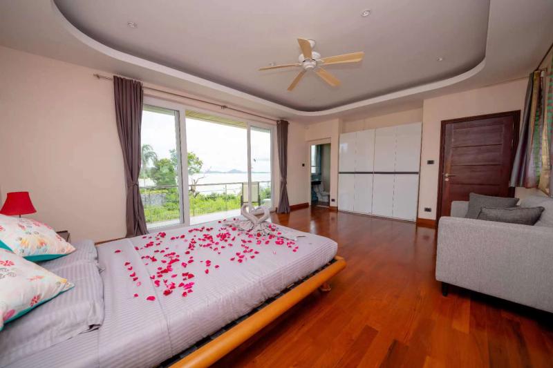 5 bedroom beach front pool  villa in rawai phuket 