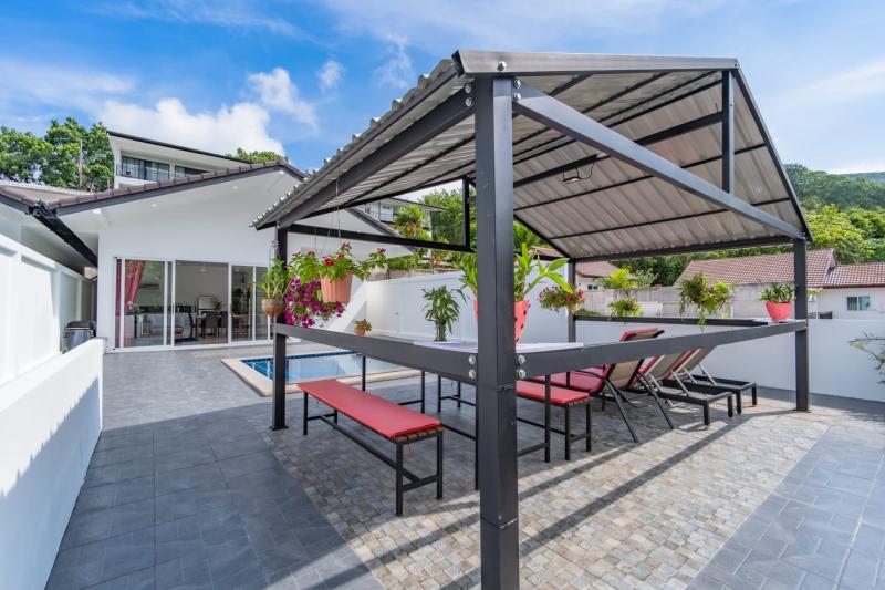 Chalong pool villa
