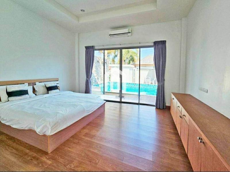 2-Bedroom Pool Villa Near Rawai / Naiharn Beach