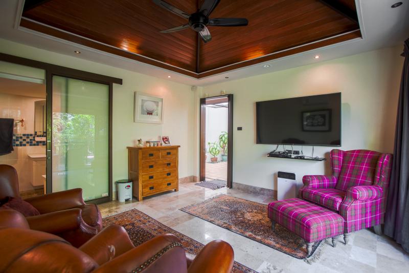  Luxurious 5+1 Bedroom Villa for Sale in Exquisite Paradise Residence 