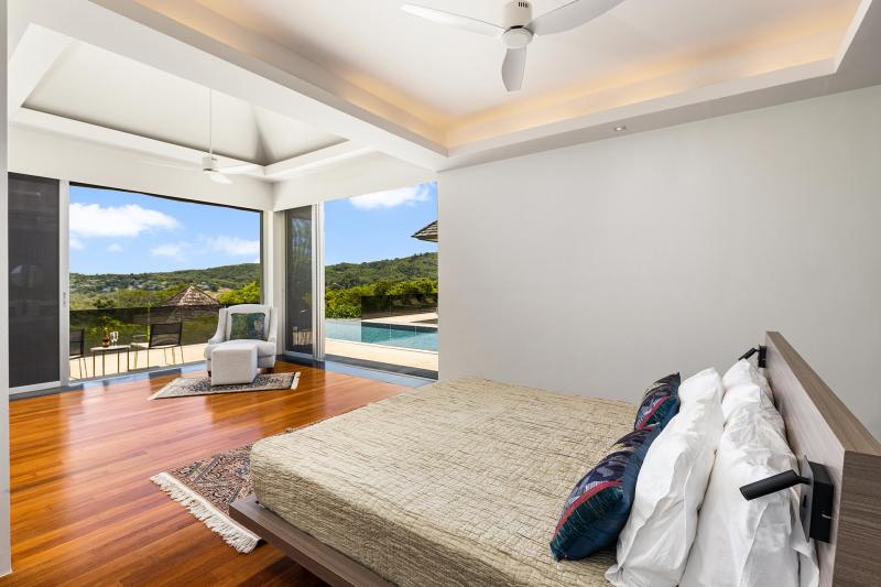 Amazing 5 bedroom sea view pool villa in Layan