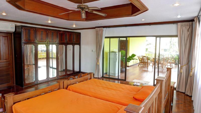 Thai-Style Villa in Chalong with Lake Access 4-Bedroom, 4-Bathroom