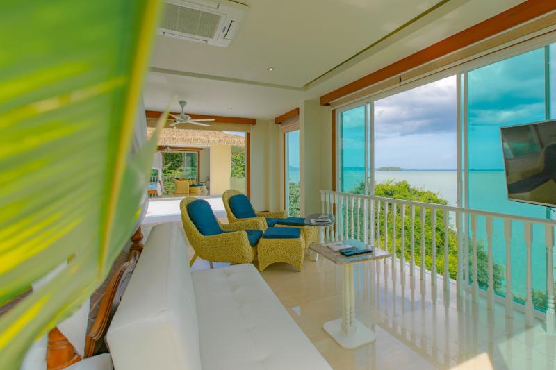 Beautiful 6 bedroom Island Villa for sale on Coconut Island 6 bedroom